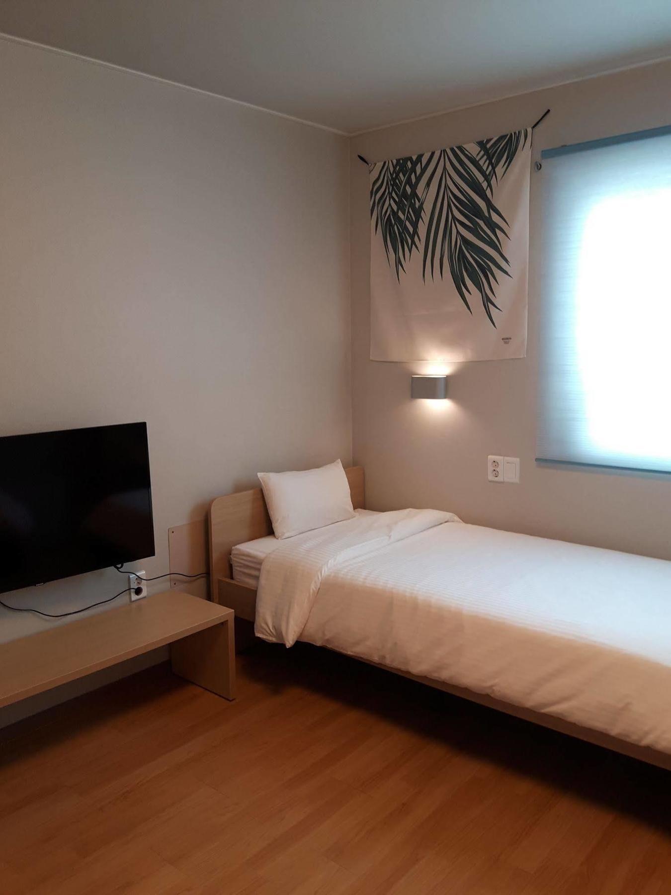 Uniqstay Busan Buitenkant foto