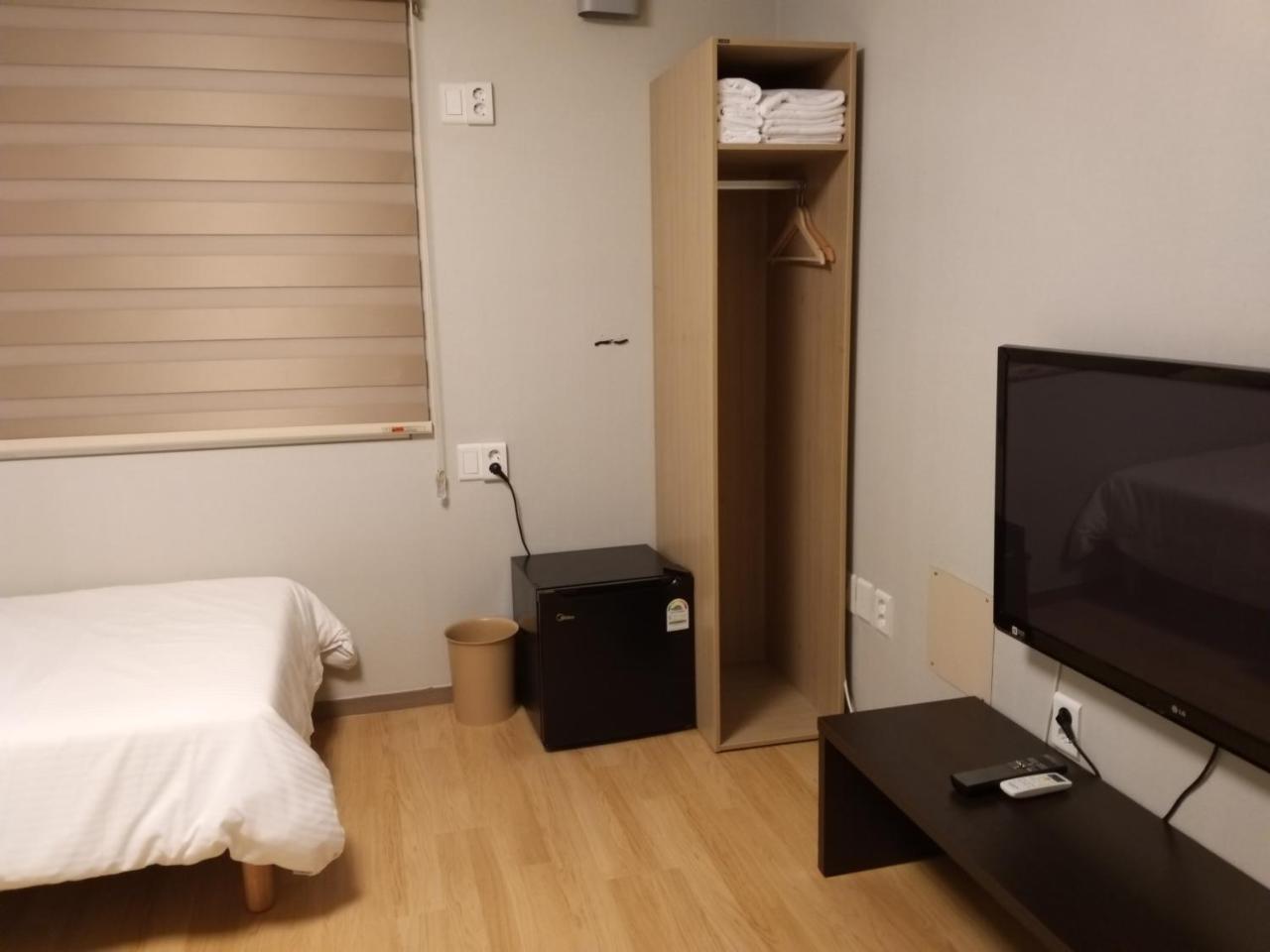 Uniqstay Busan Buitenkant foto